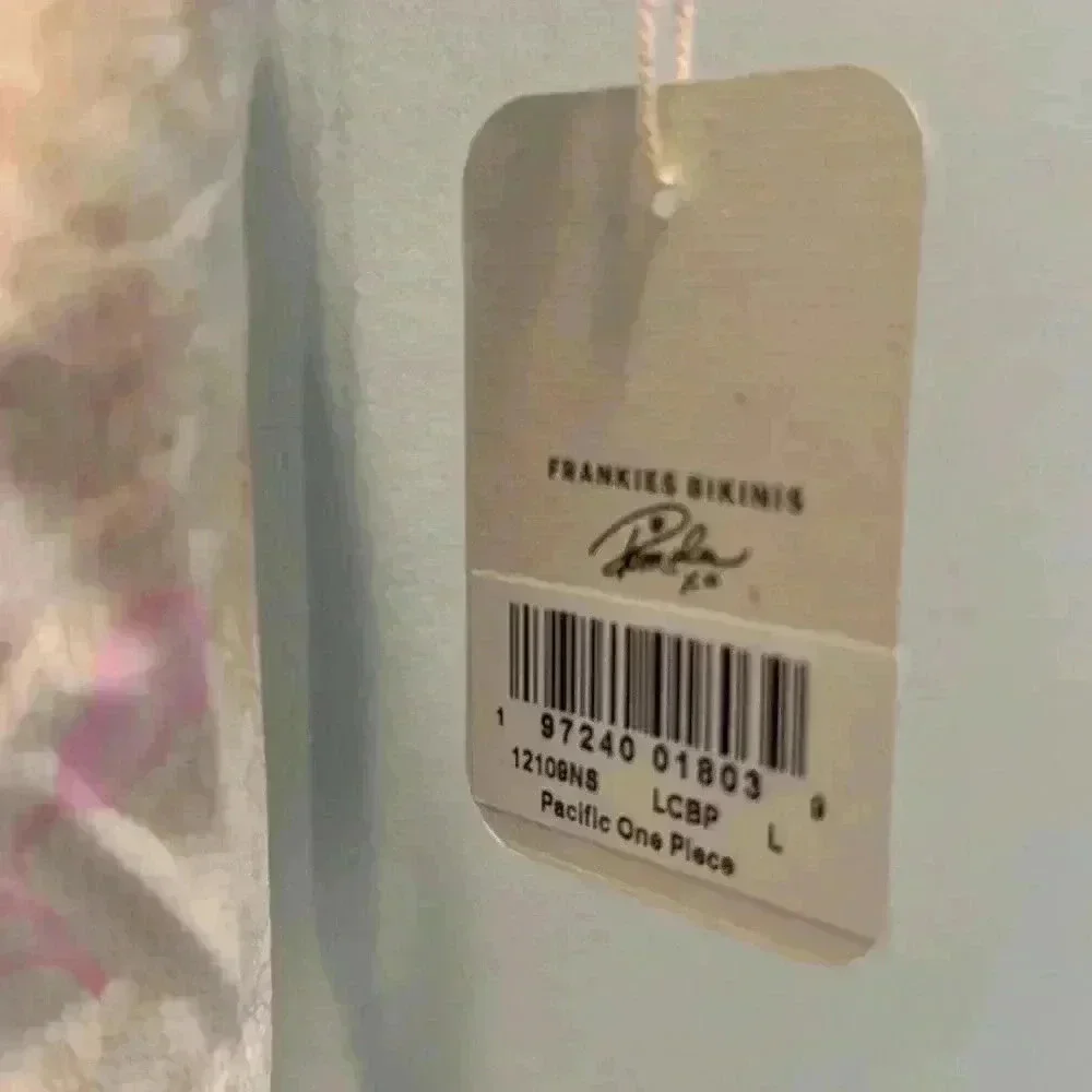 Frankie’s Bikinis New With Tags